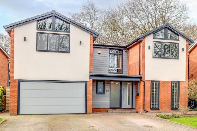 4 bed property, in Morris Fold Drive, £710,000