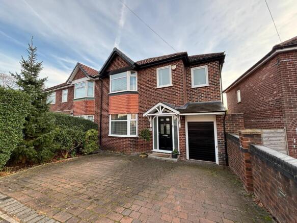 4 bed property, in Sandringham Road, £450,000