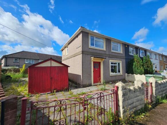 3 bed property, in 85 Ty Isaf Park Road, £99,000