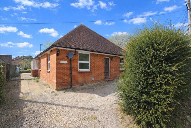2 bed property, in Hogmoor Road, £375,000