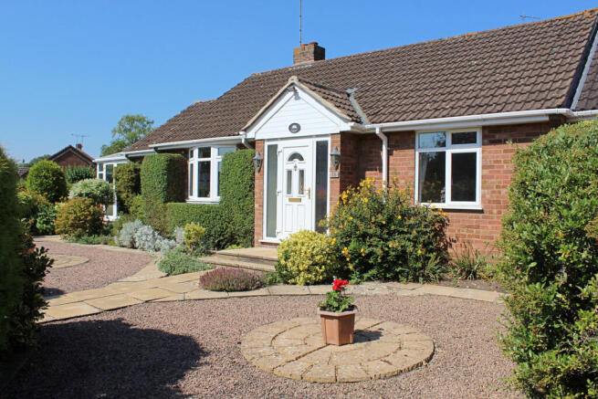 3 bed property, in Abbey Lane, £465,000