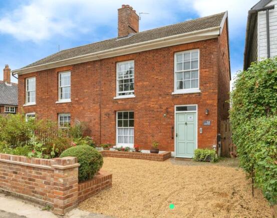 3 bed property, in The Fairland, £400,000