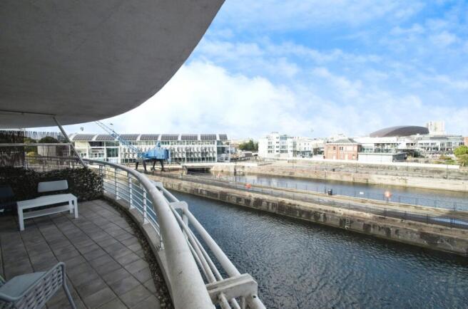 1 bed property, in Havannah Street, £120,000