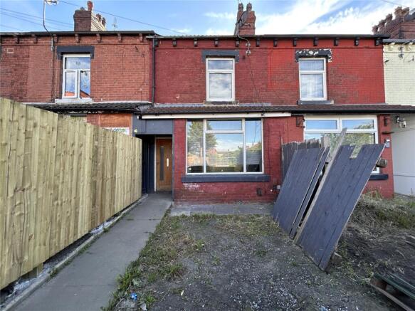 3 bed property, in Oakhurst Avenue, £90,000