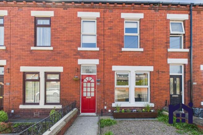 2 bed property, in Langton Brow, £165,000