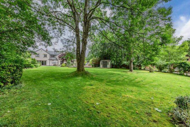 5 bed property, in Sunnimeade Farm, £1,500,000