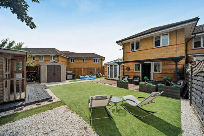 3 bed property, in Stanley Close, £550,000