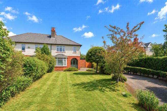 3 bed property, in Thurstaston Road, £475,000