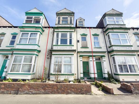 6 bed property, in 44 Toward Road, £20,000