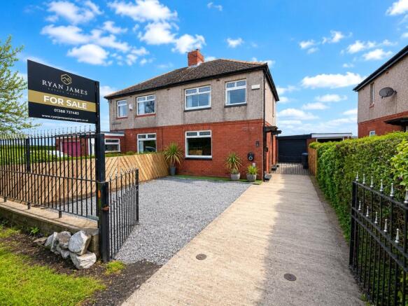3 bed property, in Low Greenfields, £185,000