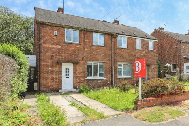 3 bed property, in Hague Avenue, £150,000