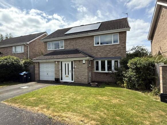 4 bed property, in Partridge Close, £360,000