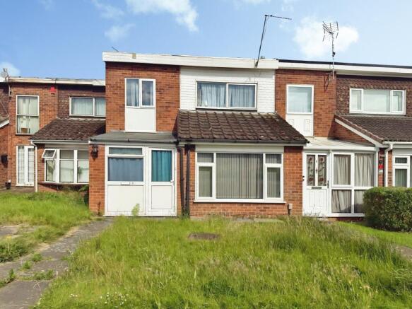 5 bed property, in 5 Beamish Close, £230,000