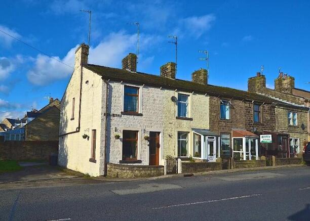 2 bed property, in 2 Southfield Terrace, £105,000