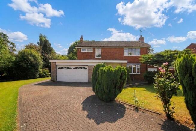 3 bed property, in Blackcroft Avenue, £365,000