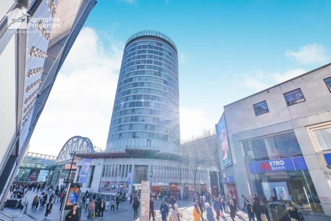 2 bed property, in 150 New Street, £245,000