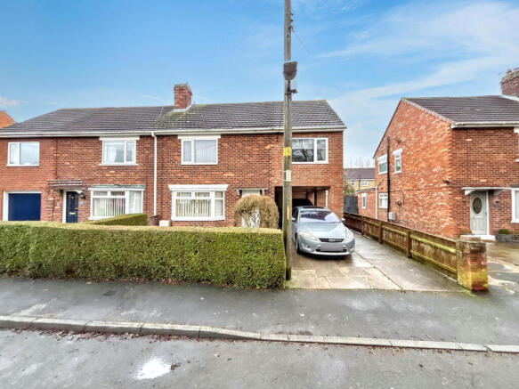4 bed property, in West Garth, £320,000