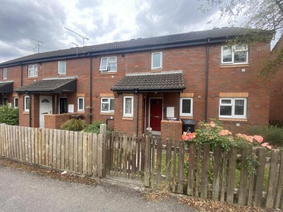 1 bed property, in 6 Padley Way, £40,000