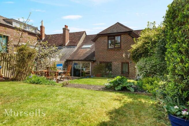 4 bed property, in North Street, £375,000