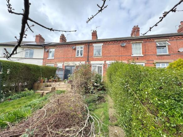 2 bed property, in Park Avenue, £110,000