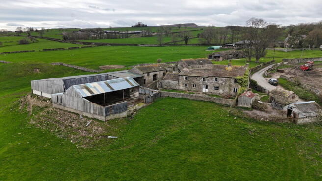 4 bed property, in Lowgill Farm, £600,000