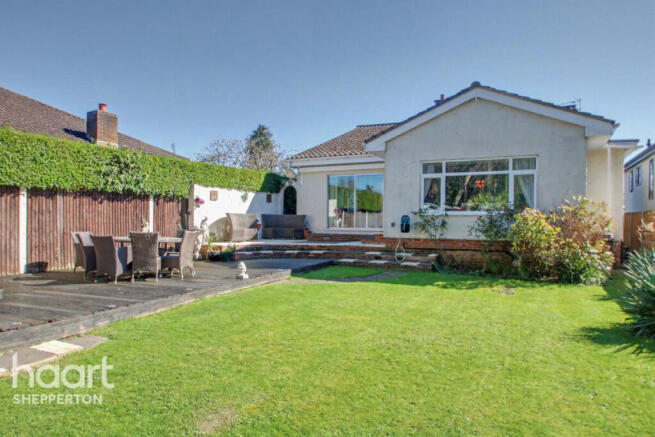 3 bed property, in Felix Lane, £750,000