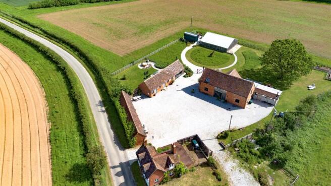 8 bed property, in Tothall Farm, £1,750,000