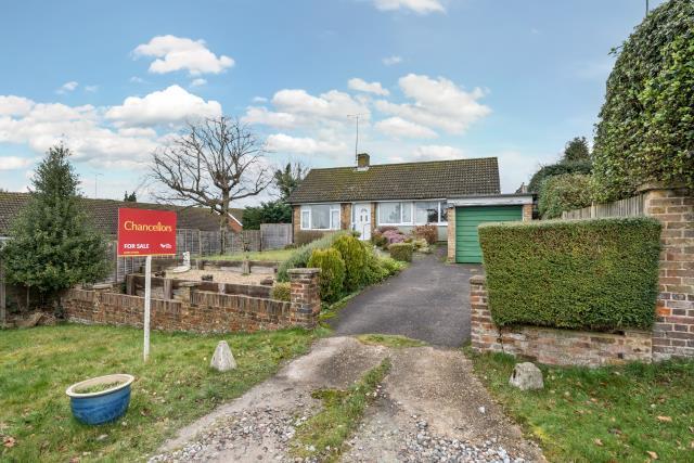4 bed property, in Chesham, £675,000