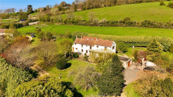 4 bed property, in Whitley Head, £699,995