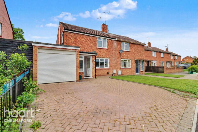 3 bed property, in Pines Road, £375,000