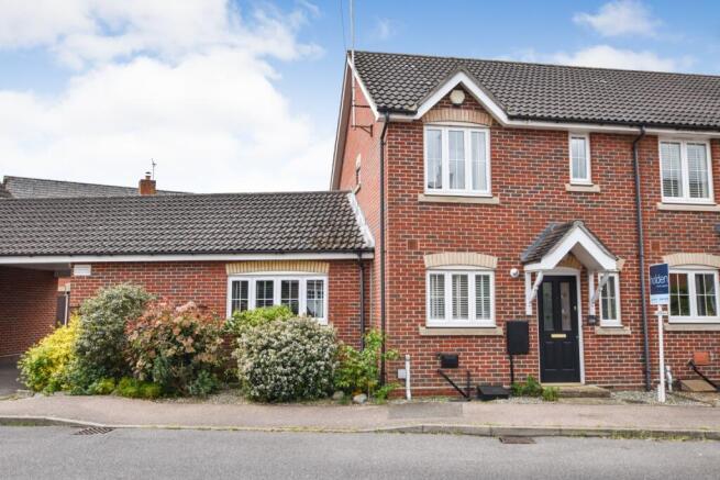 3 bed property, in Abbotsmead, £367,000