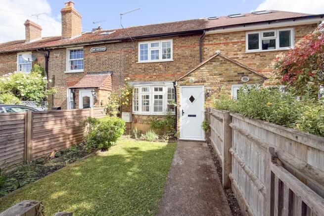 3 bed property, in Cox Cottages, £460,000