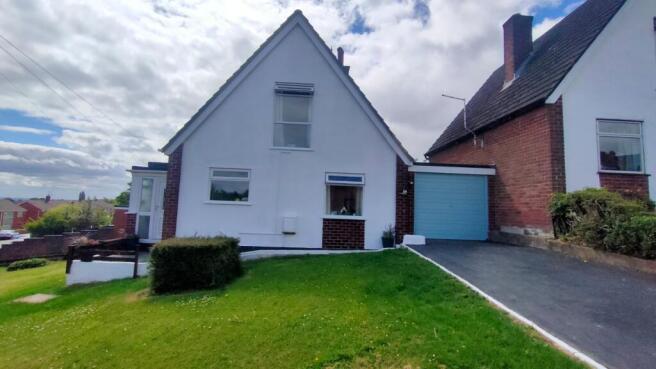 3 bed property, in Prospect Drive, £250,000