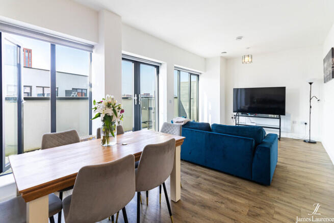 3 bed property, in Treasure House, £360,000