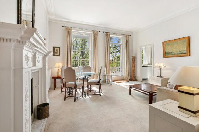 1 bed property, in Harrington Gardens, £1,000,000