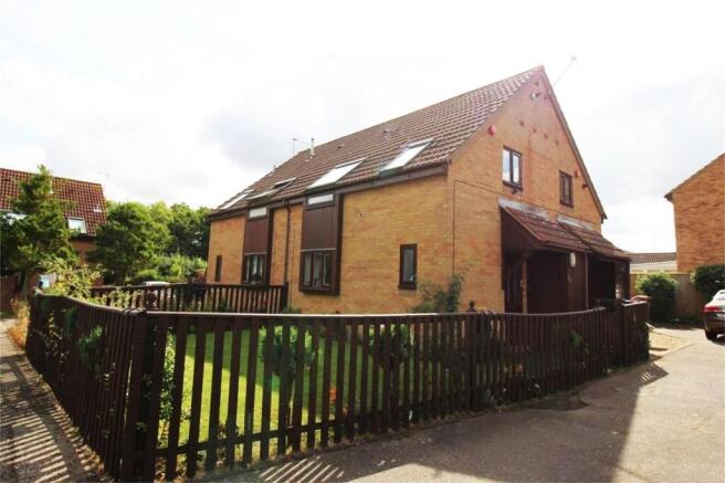1 bed property, in 25 Uplands, £160,000