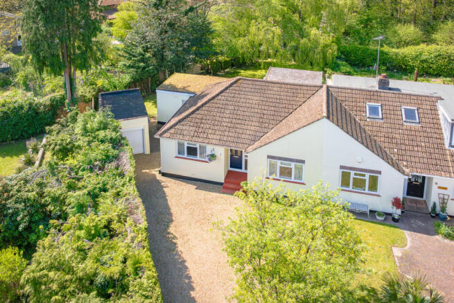 3 bed property, in Hillside, £625,000