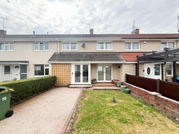2 bed property, in Cardigan Close, £180,000