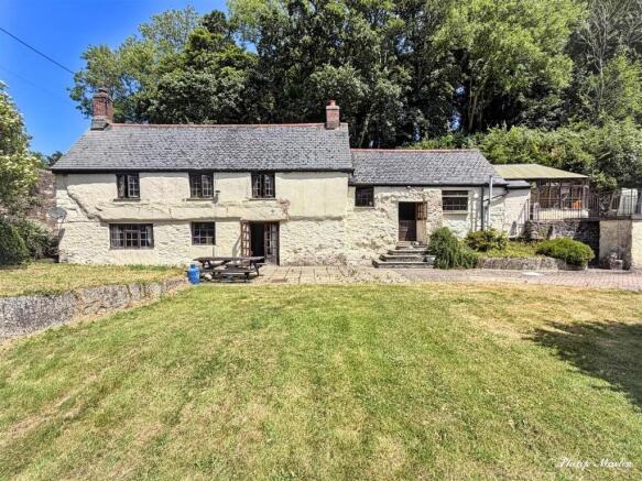 3 bed property, in Ponsanooth, £795,000