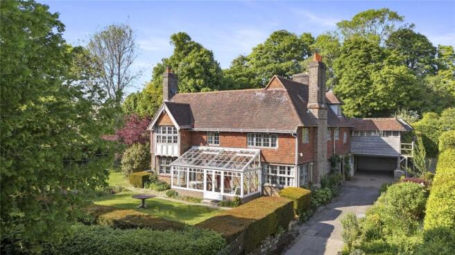 5 bed property, in London Road, £1,000,000