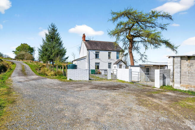 5 bed property, in Gwaun Cae Gurwen, £540,000