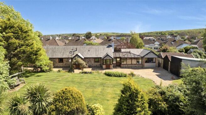 4 bed property, in Yelland Road, £700,000