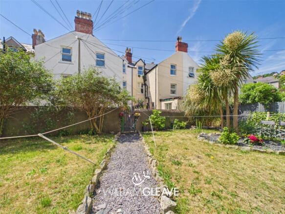 2 bed property, in Deganwy Avenue, £130,000