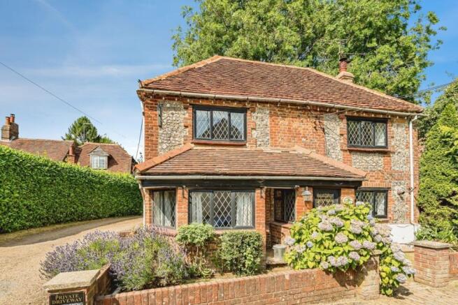 3 bed property, in Bowling Green, £565,000