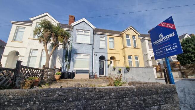 4 bed property, in Mackworth Road, £289,000