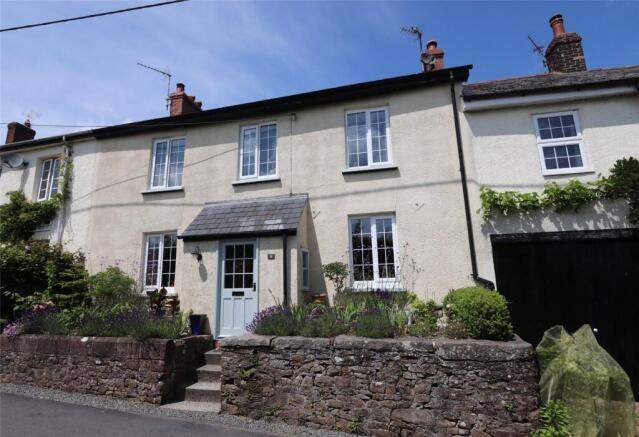 4 bed property, in Eggesford Road, £325,000
