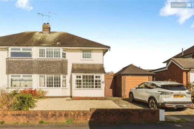3 bed property, in Ray Avenue, £300,000