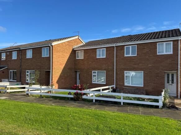 3 bed property, in Morven View, £90,000