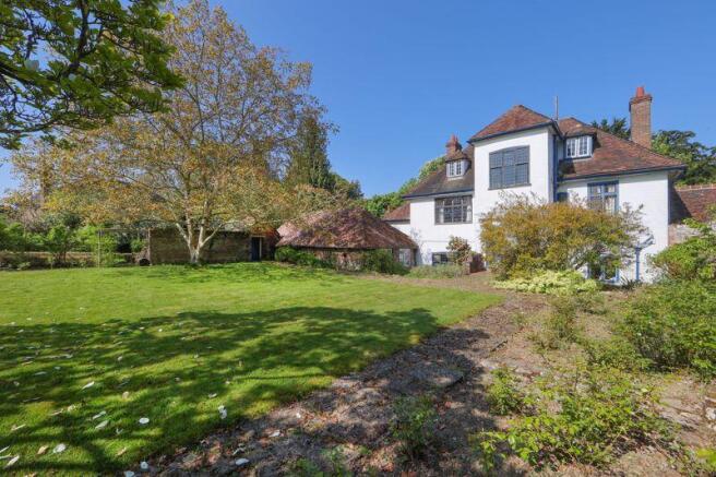 6 bed property, in Maidstone Road, £1,000,000