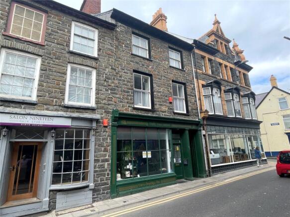 3 bed property, in Bridge Street, £249,999
